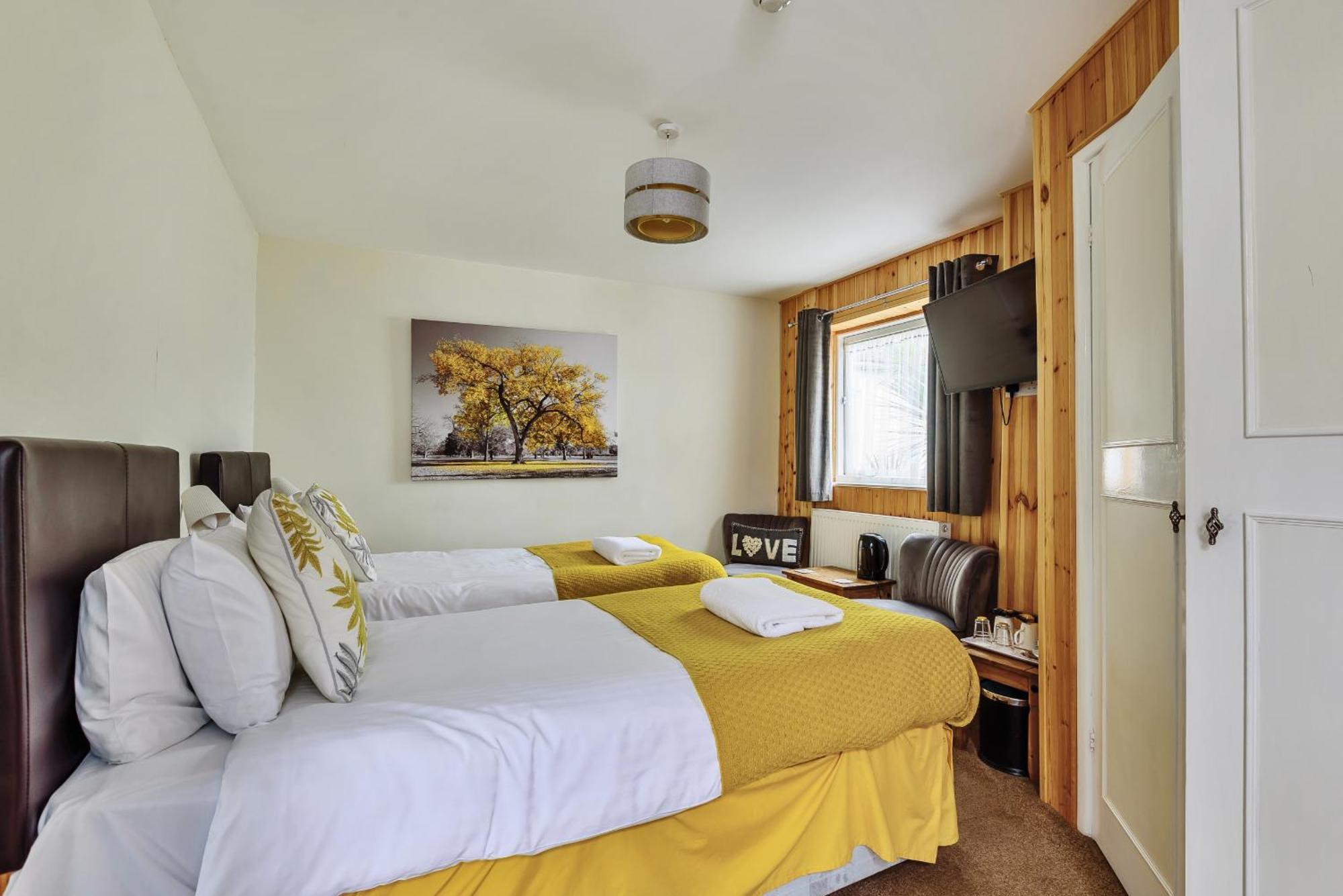 The White House Guest House Williton Chambre photo